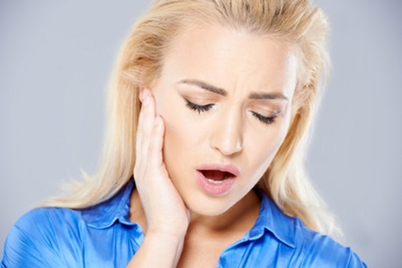 What are the symptoms of TMD?